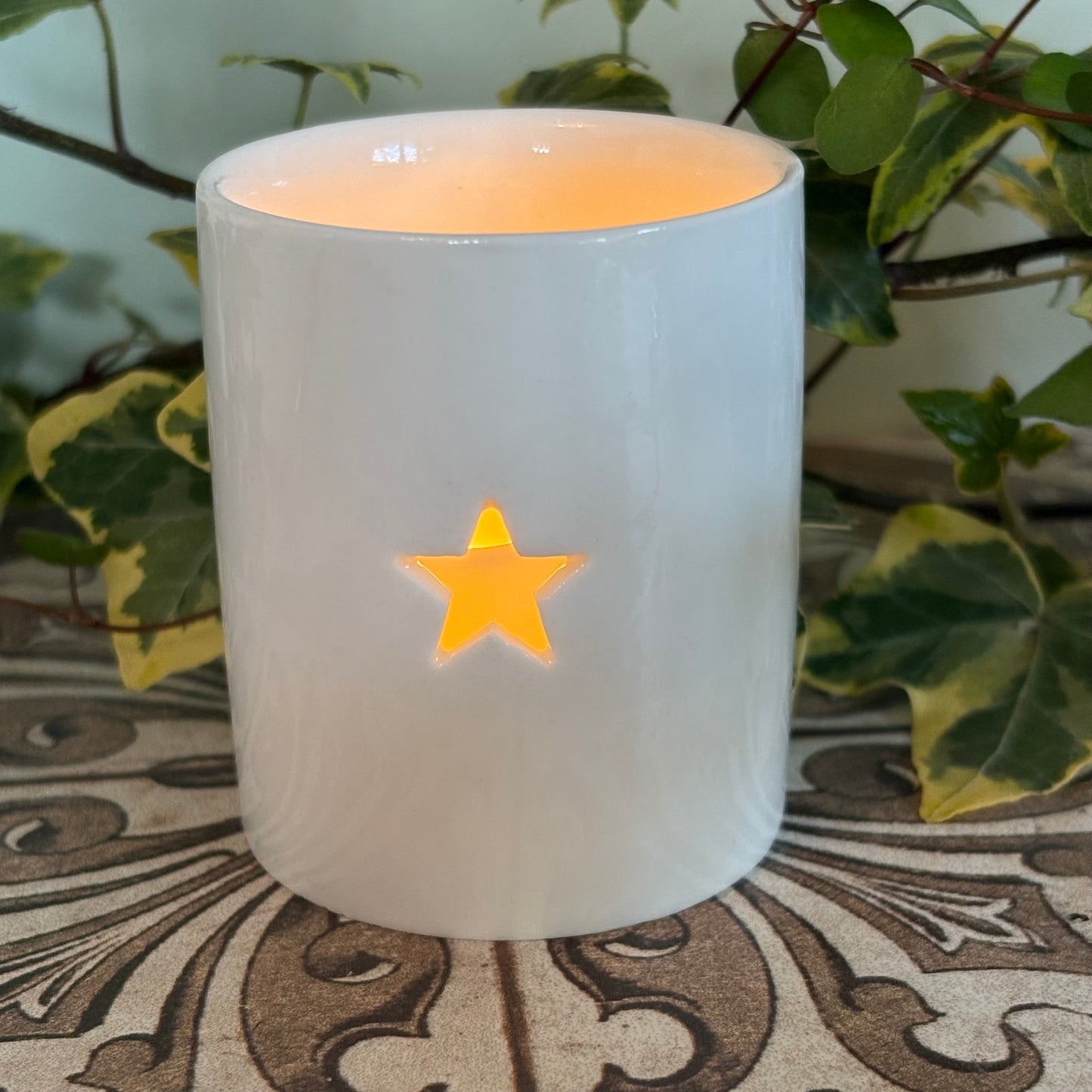 Single Star Ceramic Tealight Holder