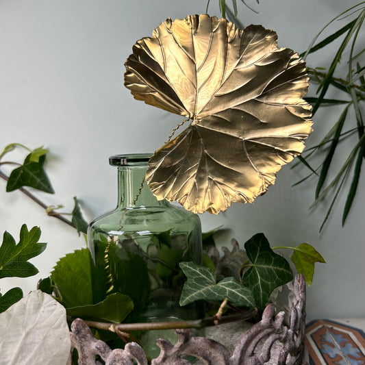 Geranium Leaf Metal Botanic