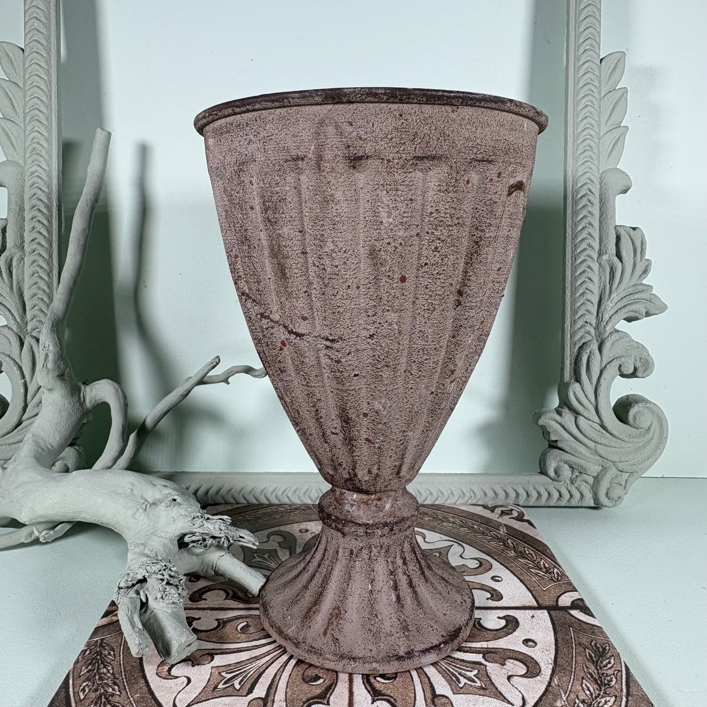 Deep Cup Antique Look Planter