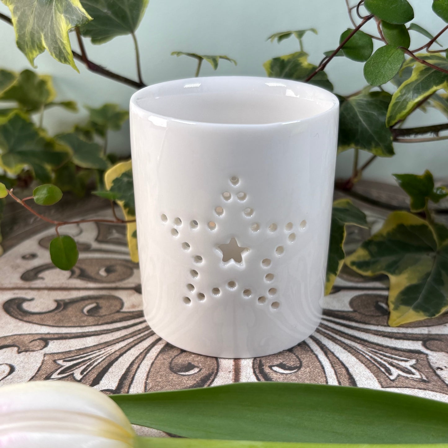 Dotted Double Star Ceramic Tealight Holder 6cm (Small)