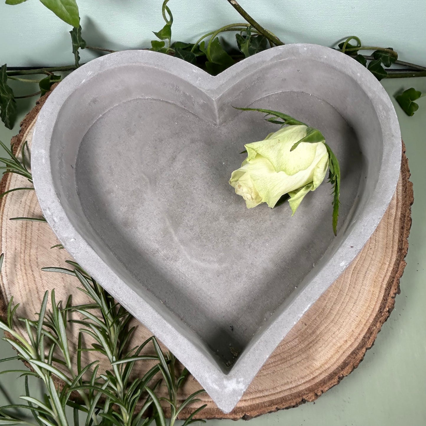 Concrete Heart Tray