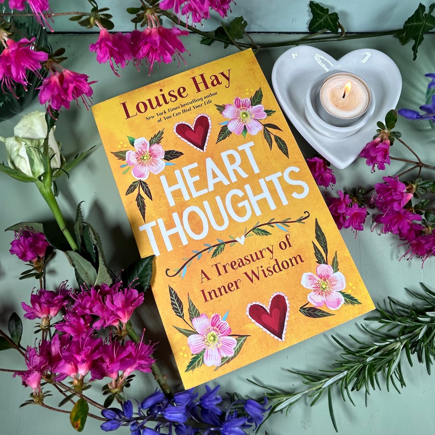 Heart Thoughts: A Treasury of Inner Wisdom - Louise Hay